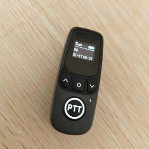 <span class=keywords><strong>Radio</strong></span> U5 4GPOC Económico, Mini Walkie Talkie Ultraligero con Gancho para <span class=keywords><strong>la</strong></span> Oreja, Comunicación Global sin Límite de Distancia, Comunicación Manos Libres - Product Image 2