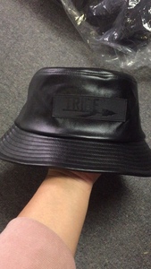 Sombrero <span class=keywords><strong>de</strong></span> Pescador a Rayas con Estampado Digital para <span class=keywords><strong>Mujer</strong></span>, <span class=keywords><strong>de</strong></span> Ala Ancha, <span class=keywords><strong>de</strong></span> Cuero PU, Impermeable, para Uso Diario en Todas las Estaciones - Product Image 5