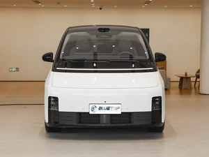 Voiture électrique Li Auto MEGA Ultra Luxe 2025, MPV, charge rapide 800V, longue autonomie, espace familial et professionnel, conduite intelligente - Product Image 2