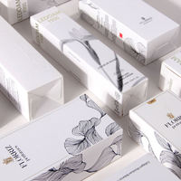 Boîtes d'emballage auto-érectables aseptiques biodégradables imprimées sur mesure ODM pour cartes à jouer et produits de soin en carton ivoire pour supermarchés