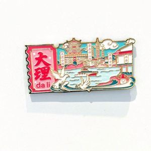 Pins de solapa personalizados de metal vintage, grabados en relieve, con esmalte duro dorado pulido, estilo mariposa, estilo ángel, con letras impresas - Product Image 6