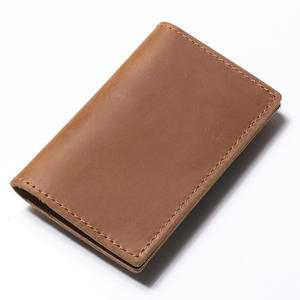 Cartera corta de cuero Crazy Horse para hombre |   Fabricación Personalizada OEM/ODM para Marcas de Estilo de Vida y Herencia - Product Image 1