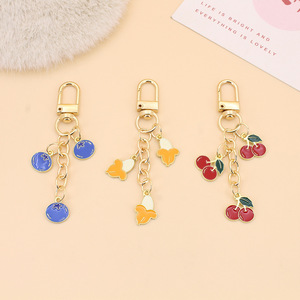 Nuevo Llavero de Frutas Estilo Coreano Inspirado en Instagram, Bonito Colgante de Cereza y Fresa para Bolsos, Accesorio para <span class=keywords><strong>Airpods</strong></span> con Diseño de Corazón de Niña, Ideal para Comercio Transfronterizo - Product Image 3