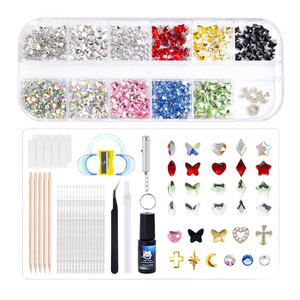 Set di pietre preziose da 10 pezzi per la decorazione di un dente da 10 pezzi Set professionale di gemme per denti - Product Image 1