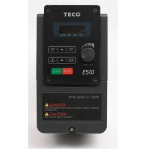 Variateur de fréquence TECO E510-205 VFD 220V AC 3.7kW, design compact et économique, pour le contrôle de la vitesse du moteur - Product Image 2