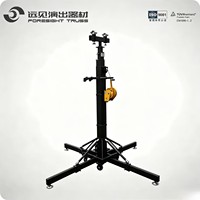 Torre elevadora de altavoces de arreglo lineal de alta resistencia con manivela manual, patas de soporte y patas niveladoras para el montaje de sistemas de audio en escenarios de conciertos