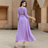 Nouvelle Arrivée Robe Longue Homme Violet en Polyester avec Rubans Dorés Élégante Col en V Manches Trois-Quarts Été Automne