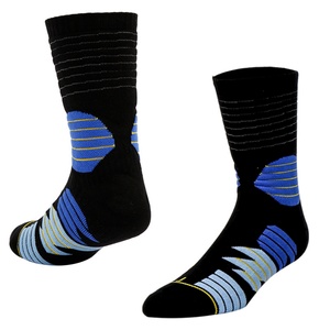 Chaussettes de sport professionnelles personnalisées antidérapantes pour football, avec revers et semelle respirants, séchage rapide, en coton éponge/fibre de bambou, pour l'élite sportive - Product Image 1