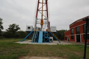 เครื่องเจาะแกนแบบขับเคลื่อนด้านบนประสิทธิภาพสูงเพื่อการสำรวจที่มีประสิทธิภาพและลึก - Product Image 5