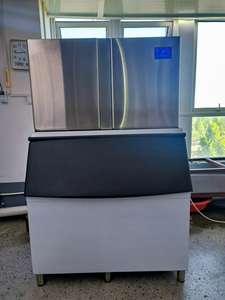 Machine commerciale de machine à glaçons de cube de double plateau de glace de haute qualité 1 tonne pour le stockage d'affaires - Product Image 2