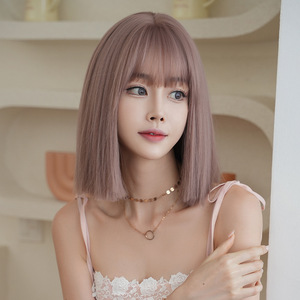 Ainizi Nouvelle perruque synthétique de style coréen 34 cm, coupe courte bob avec frange, rose poudré et brun, tendance pour femmes - Product Image 1