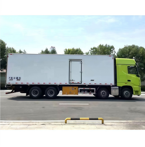 Camion frigorifique personnalisé 8x4 20 tonnes 465 CV Dongfeng à température constante pour le transport de fruits, légumes et viande sur le marché mondial - Product Image 5