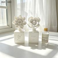 Diffuseur de parfum en verre style basique d'usine, fleur en céramique, logos et couleurs personnalisables, huiles essentielles longue durée, décoration d'intérieur Diwali