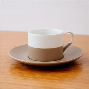 공장 직판 투톤 매트 오후의 호텔 케이터링 빈티지 티 커피 세라믹 컵과 접시 세트