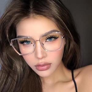 Lunettes de vue carrées 87091, monture intégrale en métal, protection contre la lumière bleue, style européen unisexe - Product Image 3