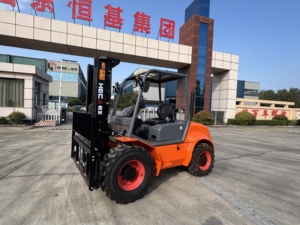 מכירת חיסול! מחיר מפעל! מלגזה דיזל HECA TDF לכל שטח 4x4, 3.5 טון, מושב, מנוע סיני/יפני - Product Image 5