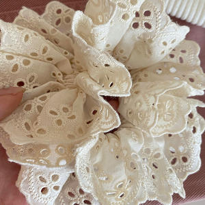 Venta al por mayor Retro francés Super inmortal encaje hueco lazos para el cabello Vintage Boho adorno para el cabello para mujer señora - Product Image 2