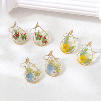 Anting-anting bunga awet bentuk tetesan air retro dari akrilik & resin - Hadiah bergaya vintage hutan yang manis dan feminin