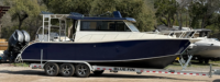 Yacht de luxe de 9,6 m/32 pieds avec cabine et salle de bain, coque en V profond, bateau de pêche en aluminium, moteur et remorque offerts