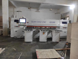 Scie à ruban verticale CNC informatisée économique et très appréciée avec double lame pour la découpe du MDF et du contreplaqué - Product Image 6