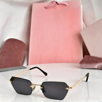 Lunettes de soleil carrées unisexes tendance à monture intégrale en métal, protection UV400, dégradé marron, pour adultes, activités de plein air, utilisation à la plage