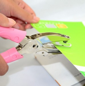 Perforatrice manuelle en métal en forme d'étoile pour papier à feuilles mobiles, machine à perforer à un seul trou - Product Image 5