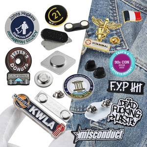 사용자 정의 자기 옷깃 핀 3D 편지 브랜드 로고 골드 실버 도금 철 부드러운 에나멜 배지 브로치 자석 핀 도매 선물 - Product Image 6