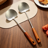 Ensemble de cuisine 5 pièces en titane pur, durable, sûr et résistant aux hautes températures, comprenant Spatule, Louche, Écumoire, Cuillère, finition poli cristal nacré