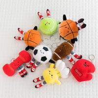 Vente en gros de ballons de sport en peluche mignons sac de poupée haltère fitness accessoires suspendus porte-clés personnalisé pendentif jouet en peluche
