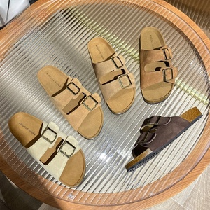 Sandales plates rétro Birkentocks en cuir de luxe avec double boucle, semelle intérieure en EVA souple, caractéristiques de sabots Birkentocks - Product Image 5