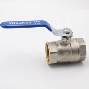 Válvula de bola de agua de latón forjado PN25 CW617 con mango largo azul y sellado de PTFE, rosca hembra - Product Image 5