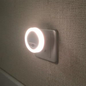 إضاءة ليلية LED دائرية الشكل بسعر المصنع، بلون مخصص وإضاءة دافئة بيضاء، مع مستشعر حركة للأطفال والرضع - Product Image 2
