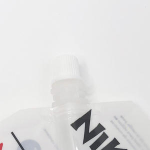 Bolsa Doypack Blanca Brillante de PE de Grado Alimenticio de 330g, a Prueba de Fugas, con Boquilla Reutilizable para Ensaladas, Leche, Salsas y Líquidos - Product Image 2