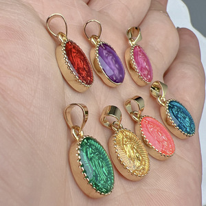 Medalla Escapulario Esmaltada Chapada en Oro de 18k Multicolor Colgante Virgen <span class=keywords><strong>del</strong></span> <span class=keywords><strong>Valle</strong></span>, Dije Católico de la Virgen María PENDIENTES - Product Image 3