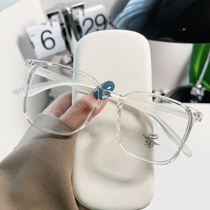 Gafas de Mujer Qianai con Marco Rectangular TR90, Anti Luz Azul, Lentes de PC, Marco Completo, para Uso Casual - Product Image 3