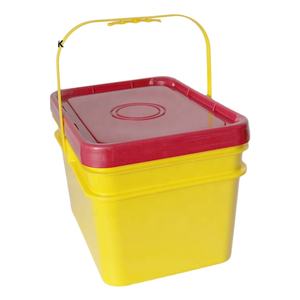 H D P E boîte à outils rectangulaire à paroi épaisse de 5 gallons avec couvercle inviolable - Product Image 1