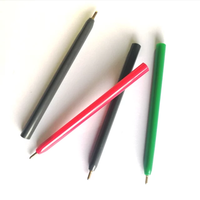 Stylos à bille hexagonaux miniatures en plastique jetables, petits stylos hexagonaux miniatures en plastique promotionnels