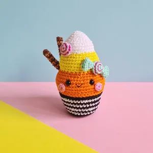 카와이 할로윈 Amigurumi 컵 케이크 니트 봉제 사탕 옥수수 컵케익 음식 장난감 크로 셰 뜨개질 컵 케이크