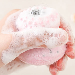 Cute Little Octopus Face Wash Brush Limpiador manual de brochas de maquillaje de silicona que no dañará tu piel - Product Image 3