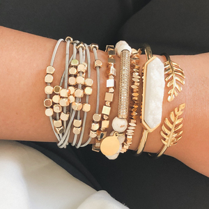 Juego de pulseras de hoja de oliva dorada con drusa blanca, conjunto de pulseras con cuentas de hoyuta cremosas, alambre de guitarra de acero inoxidable - Product Image 3