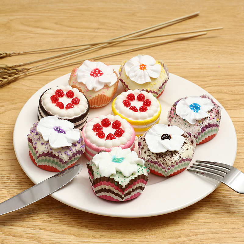 Новый стиль, детская мультяшная Милая имитация маленького торта, кухонные игрушечные украшения, могут быть зазубрены, реквизит для фотосъемки с медленным восстановлением формы