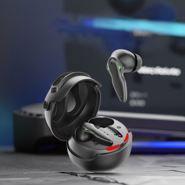 gaming playing tws gaming headset low latency Helmet gaming headset wireless sports earphone hot selling gaming tws earbuds