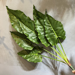 Vente flash : Grandes feuilles tropicales artificielles, feuillage de calla, toucher réaliste pour la décoration de la maison, de l'hôtel, des mariages et des fêtes - Product Image 4
