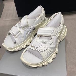 Sandalias Planas de Diseño de Lujo de Alta Calidad 2026, Sandalias Deportivas Transpirables y Ligeras para Caminar al Aire Libre para Hombre y Mujer - Product Image 4