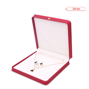 FADELI vendita calda scatole portagioie in pelle PU rossa scatole <span class=keywords><strong>e</strong></span> custodie per orologi personalizzati Set di confezioni di gioielli di lusso portatili scatole per anelli - Product Image 6