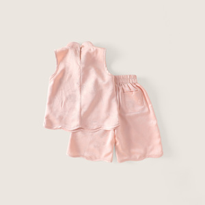 Modello di design all'ingrosso nuovo stile cinese <span class=keywords><strong>per</strong></span> bambini ragazze estate due pezzi modello floreale senza maniche <span class=keywords><strong>Top</strong></span> e pantaloncini Set - Product Image 6