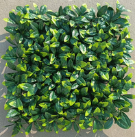 Mur végétal artificiel en plastique de style jungle personnalisé, décoration murale en herbe verte