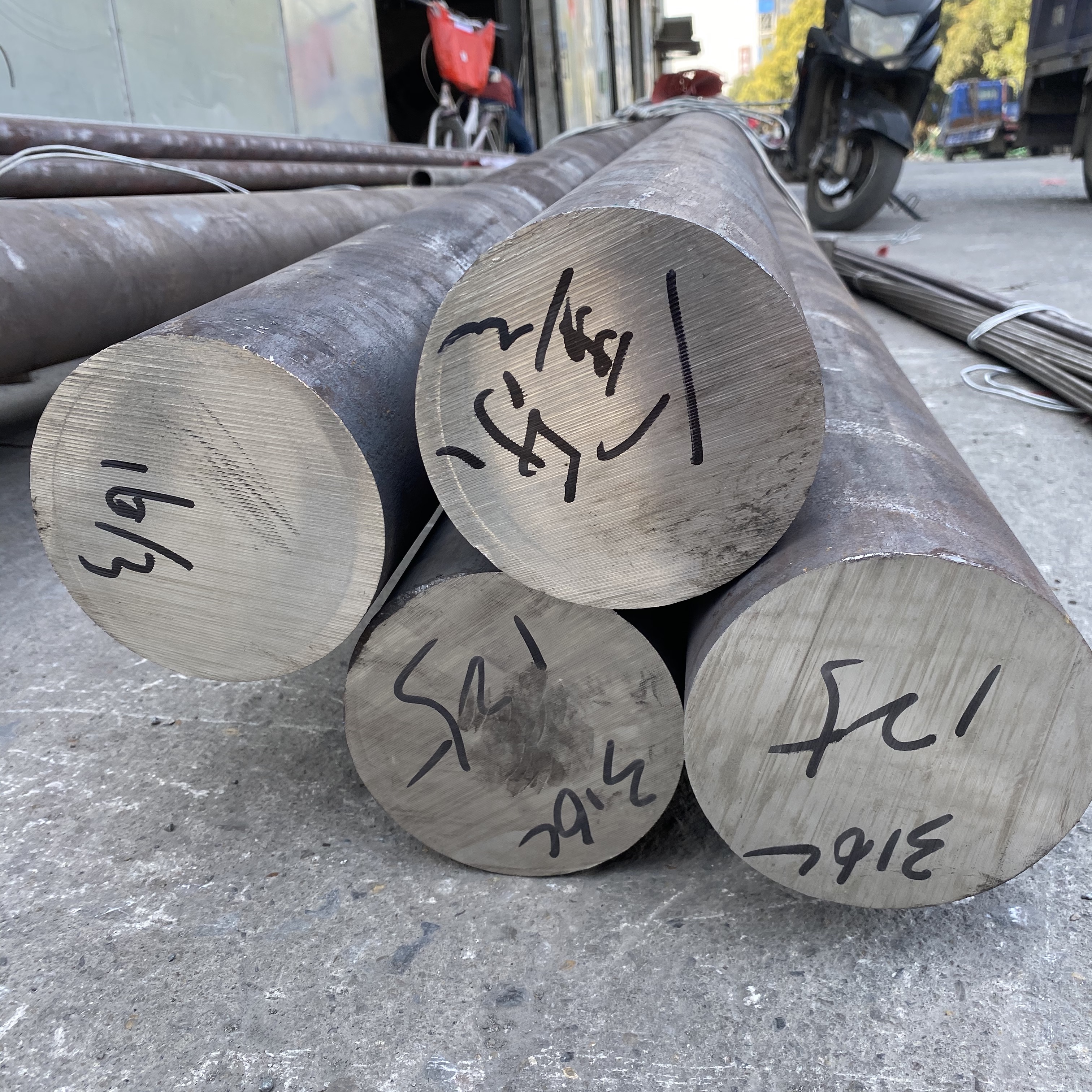 Hot Rolled Thick 4mm SS Square Rod 304 Stainless Steel Flat Bar