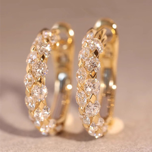 Boucles d'oreilles simples pour femmes, accessoires d'oreille classiques pour un usage quotidien - Product Image 1