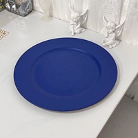 Vente en gros d'assiettes jetables rondes et lisses en plastique bleu royal design moderne pour la maison ou les événements de banquets de mariage